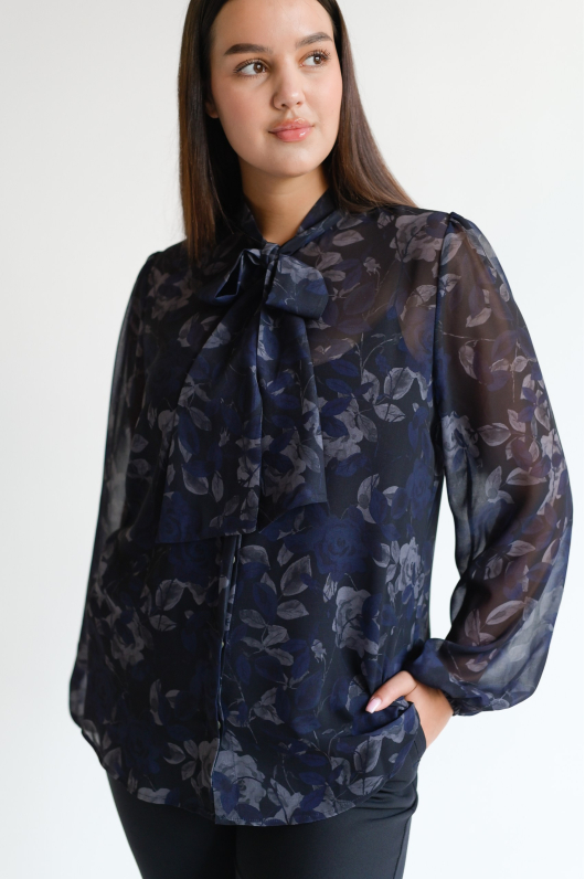 Блуза из шифона с завязками на воротнике